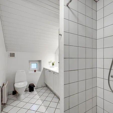Large 14-person Pool House - 1004 *