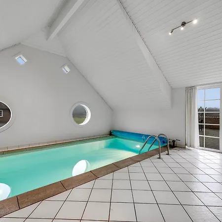 Large 14-person Pool House - 1004 *