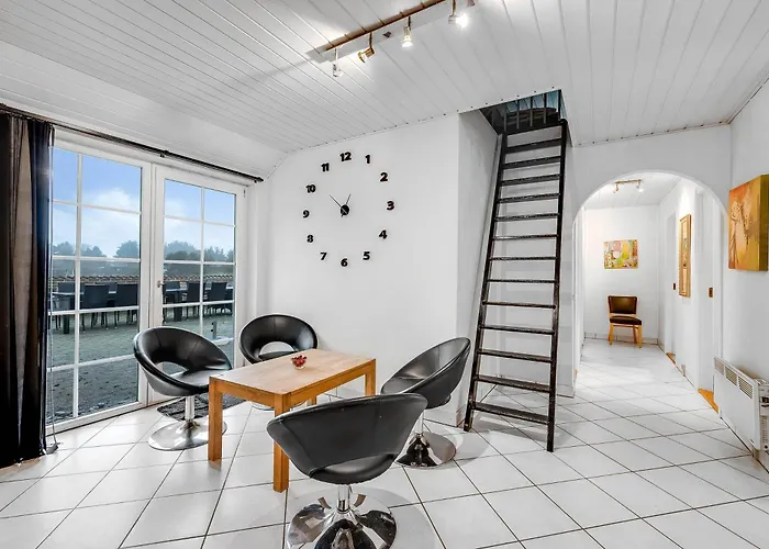 度假居 Large 14-person Pool House - 1004