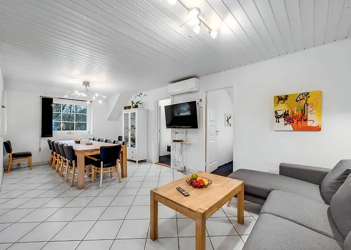 度假居 Large 14-person Pool House - 1004 灵克宾